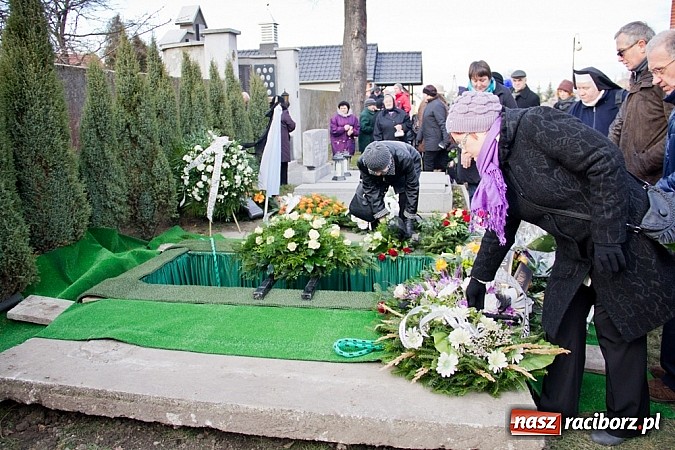 Zdjęcie w galerii na portalu naszraciborz.pl: W rodzinnym Borucinie pożegnano ks. prałata Herberta Hlubka wiadomości z regionu