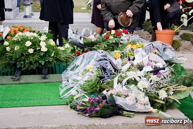 Zdjęcie w galerii na portalu naszraciborz.pl: W rodzinnym Borucinie pożegnano ks. prałata Herberta Hlubka wiadomości z regionu