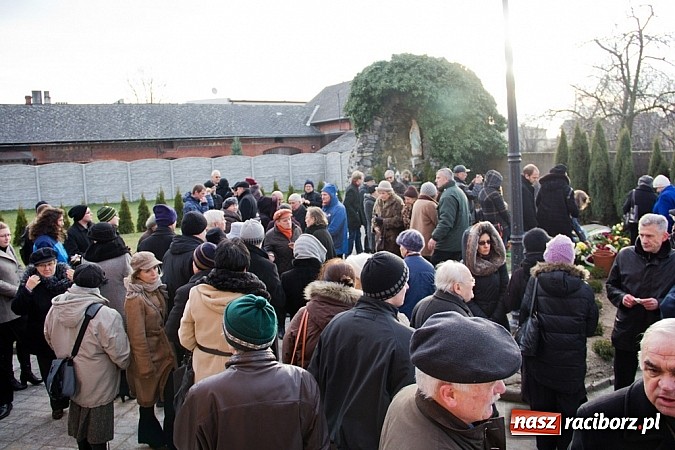 Zdjęcie w galerii na portalu naszraciborz.pl: W rodzinnym Borucinie pożegnano ks. prałata Herberta Hlubka wiadomości z regionu