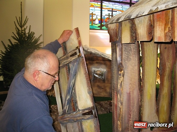 Zdjęcie w galerii na portalu naszraciborz.pl: Tworkowska szopka w zimowej scenerii wiadomości z regionu