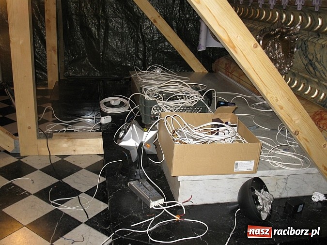 Zdjęcie w galerii na portalu naszraciborz.pl: Tworkowska szopka w zimowej scenerii wiadomości z regionu