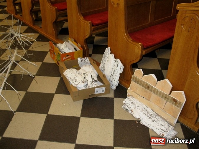 Zdjęcie w galerii na portalu naszraciborz.pl: Tworkowska szopka w zimowej scenerii wiadomości z regionu