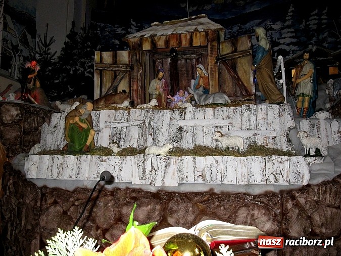 Zdjęcie w galerii na portalu naszraciborz.pl: Tworkowska szopka w zimowej scenerii wiadomości z regionu