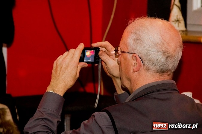 Zdjęcie w galerii na portalu naszraciborz.pl: Moczki i kutie na Końcu Świata wiadomości z regionu