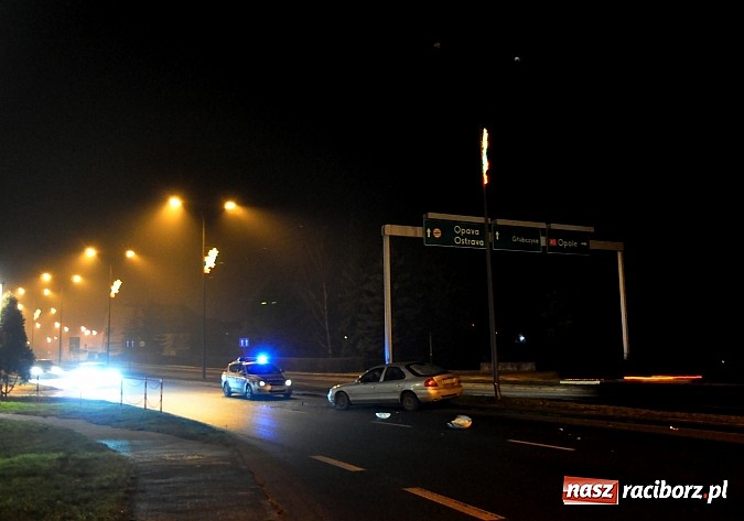 Zdjęcie w galerii na portalu naszraciborz.pl: Kolejna kolizja na feralnym zakręcie wiadomości z regionu