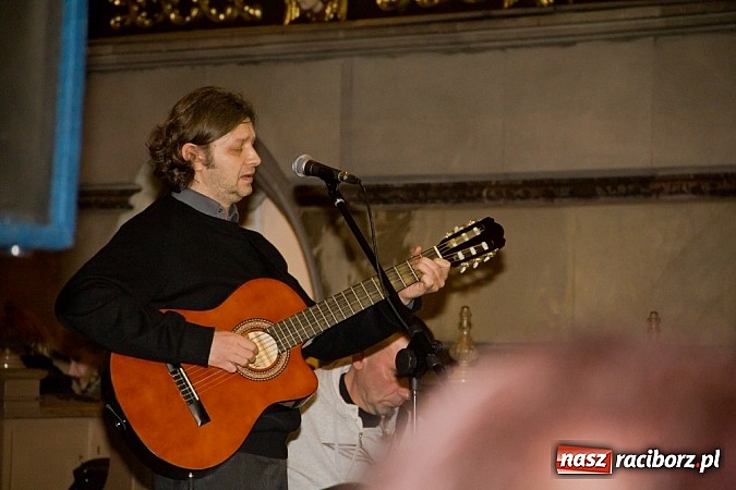 Zdjęcie w galerii na portalu naszraciborz.pl: W świąteczno-noworocznym nastroju w kościele farnym wiadomości z regionu