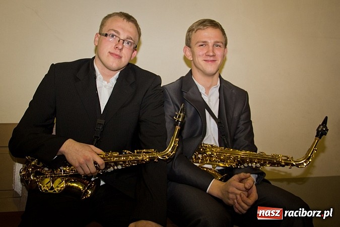 Zdjęcie w galerii na portalu naszraciborz.pl: W świąteczno-noworocznym nastroju w kościele farnym wiadomości z regionu