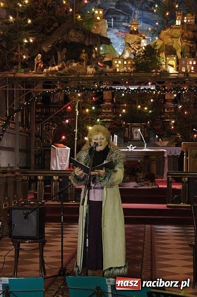 Zdjęcie w galerii na portalu naszraciborz.pl: W świąteczno-noworocznym nastroju w kościele farnym wiadomości z regionu