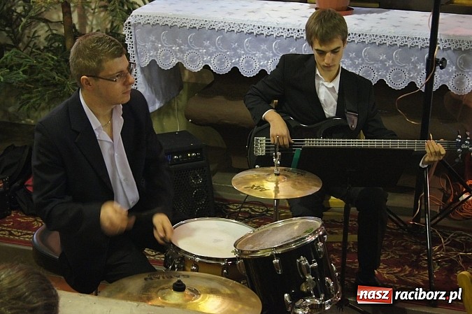 Zdjęcie w galerii na portalu naszraciborz.pl: W świąteczno-noworocznym nastroju w kościele farnym wiadomości z regionu