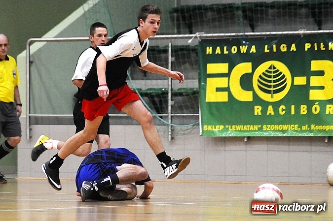 Zdjęcie w galerii na portalu naszraciborz.pl: Pokrycia górą nad Galaktikos. Nieudana pogoń Płomienia wiadomości z regionu