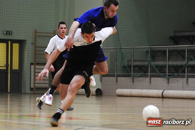 Zdjęcie w galerii na portalu naszraciborz.pl: Pokrycia górą nad Galaktikos. Nieudana pogoń Płomienia wiadomości z regionu