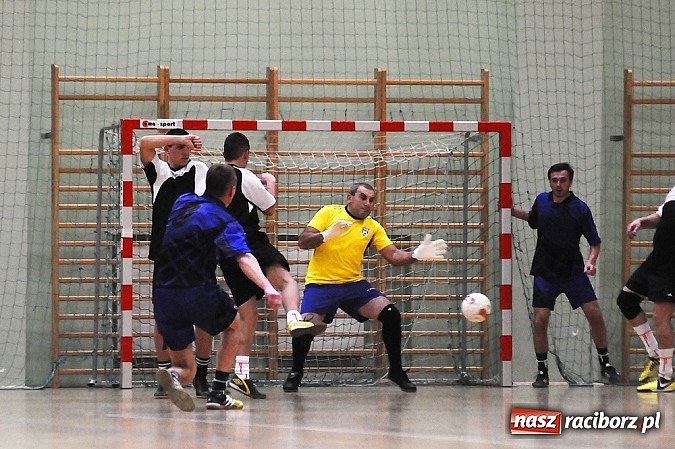 Zdjęcie w galerii na portalu naszraciborz.pl: Pokrycia górą nad Galaktikos. Nieudana pogoń Płomienia wiadomości z regionu