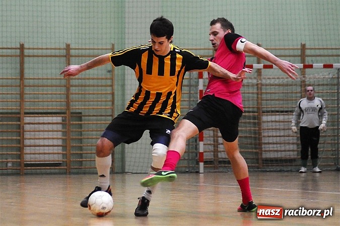 Zdjęcie w galerii na portalu naszraciborz.pl: Pokrycia górą nad Galaktikos. Nieudana pogoń Płomienia wiadomości z regionu
