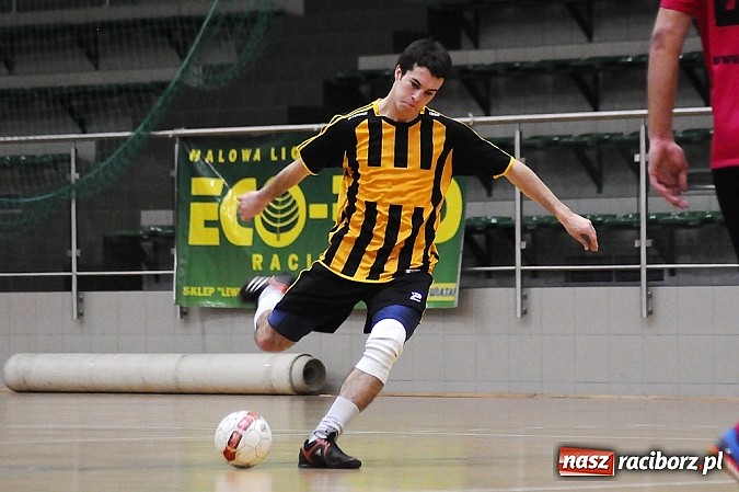 Zdjęcie w galerii na portalu naszraciborz.pl: Pokrycia górą nad Galaktikos. Nieudana pogoń Płomienia wiadomości z regionu