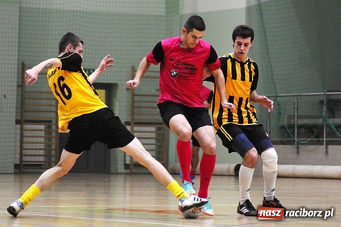 Zdjęcie w galerii na portalu naszraciborz.pl: Pokrycia górą nad Galaktikos. Nieudana pogoń Płomienia wiadomości z regionu