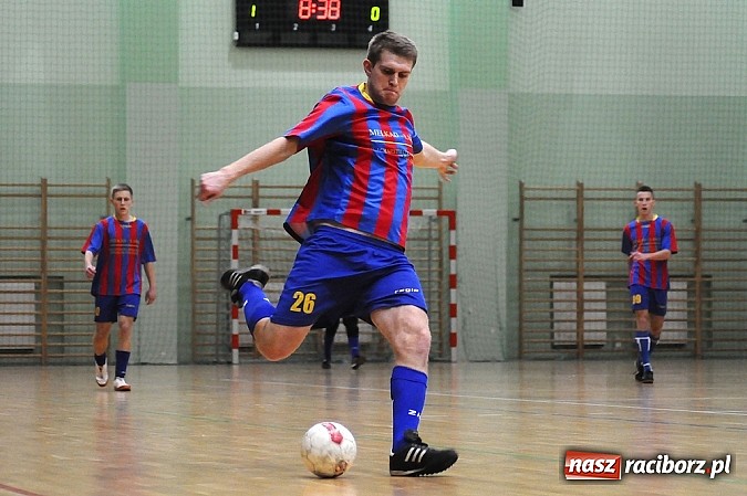 Zdjęcie w galerii na portalu naszraciborz.pl: Pokrycia górą nad Galaktikos. Nieudana pogoń Płomienia wiadomości z regionu