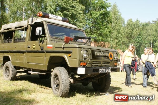 Zdjęcie w galerii na portalu naszraciborz.pl: Fotoreportaż z II Pikniku Militarnego wiadomości z regionu