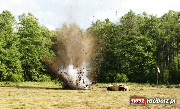Zdjęcie w galerii na portalu naszraciborz.pl: Fotoreportaż z II Pikniku Militarnego wiadomości z regionu