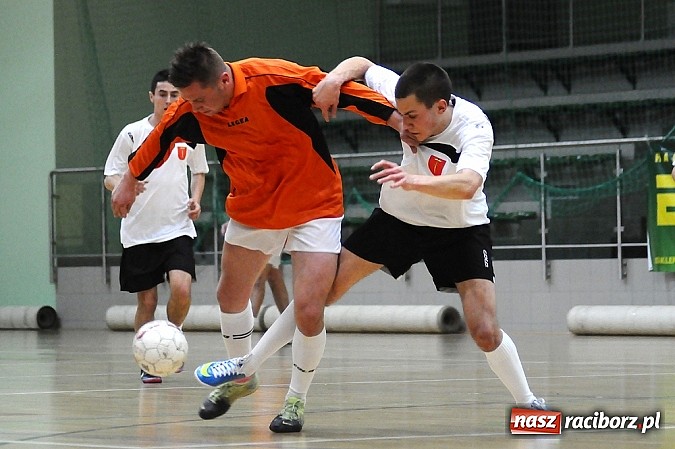Zdjęcie w galerii na portalu naszraciborz.pl: HLPN: Pięć drużyn w walce o mistrzostwo wiadomości z regionu