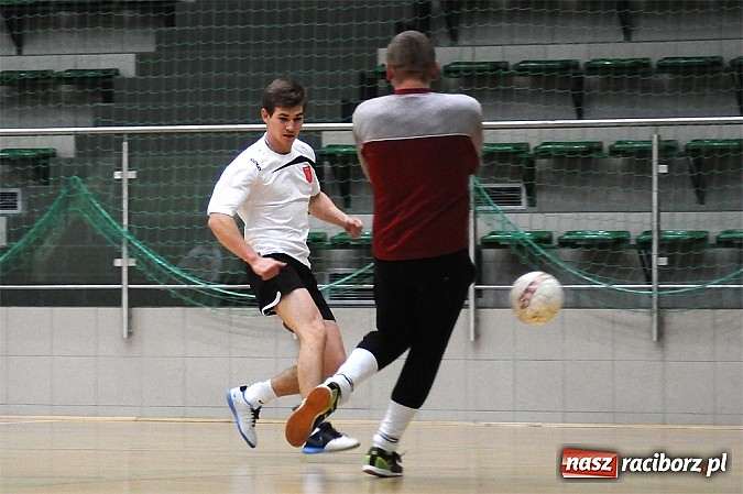 Zdjęcie w galerii na portalu naszraciborz.pl: HLPN: Pięć drużyn w walce o mistrzostwo wiadomości z regionu