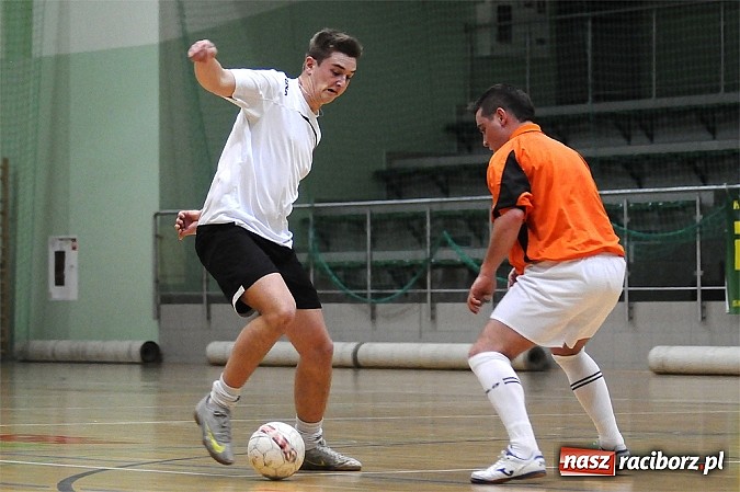 Zdjęcie w galerii na portalu naszraciborz.pl: HLPN: Pięć drużyn w walce o mistrzostwo wiadomości z regionu