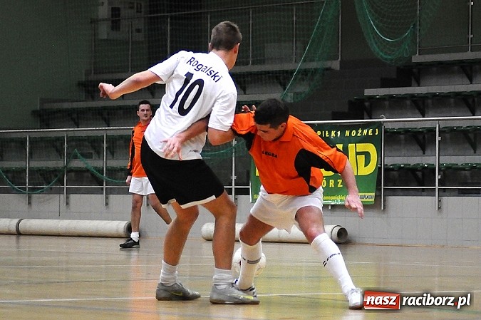 Zdjęcie w galerii na portalu naszraciborz.pl: HLPN: Pięć drużyn w walce o mistrzostwo wiadomości z regionu