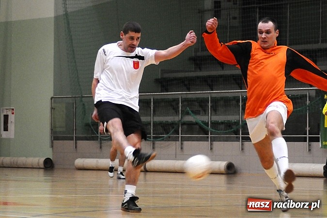 Zdjęcie w galerii na portalu naszraciborz.pl: HLPN: Pięć drużyn w walce o mistrzostwo wiadomości z regionu