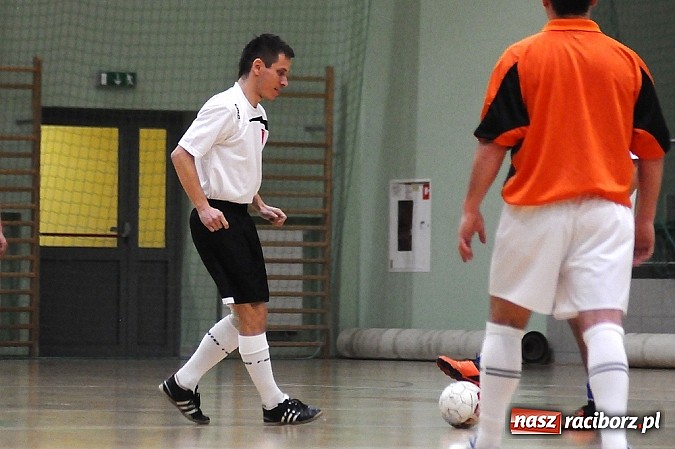 Zdjęcie w galerii na portalu naszraciborz.pl: HLPN: Pięć drużyn w walce o mistrzostwo wiadomości z regionu