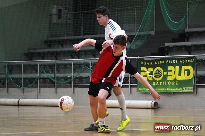 Zdjęcie w galerii na portalu naszraciborz.pl: Byki wyrwały zwycięstwo SMS-owi Hyrbud. Wychylylybymy z kolejną wygraną wiadomości z regionu