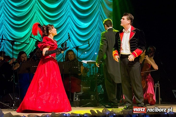 Zdjęcie w galerii na portalu naszraciborz.pl: Wiedeńska gala sylwestrowa w RCK wiadomości z regionu