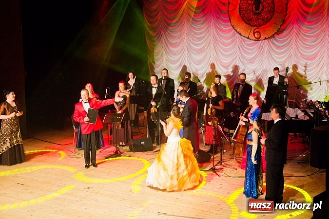 Zdjęcie w galerii na portalu naszraciborz.pl: Wiedeńska gala sylwestrowa w RCK wiadomości z regionu