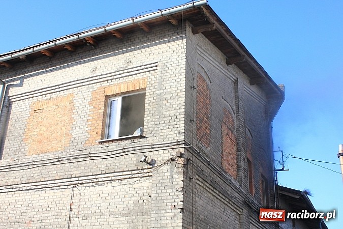 Zdjęcie w galerii na portalu naszraciborz.pl: Pożar w zakładzie EMA Brzezie wiadomości z regionu