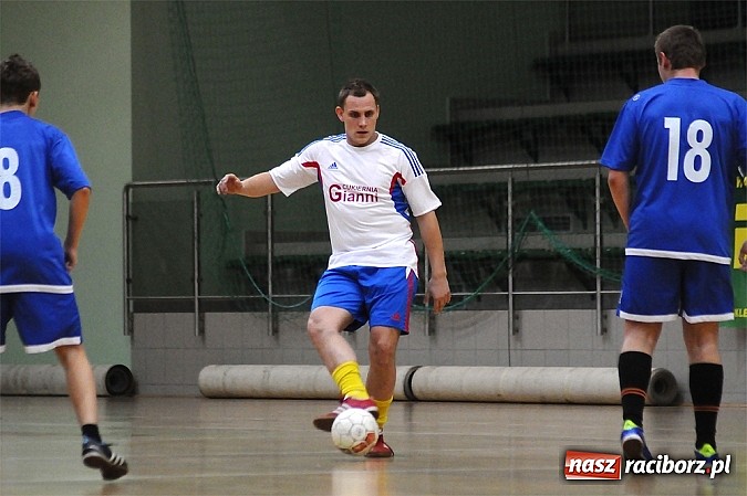 Zdjęcie w galerii na portalu naszraciborz.pl: HLPN: Cukiernia Gianni nie dała szans Bad Boysom wiadomości z regionu