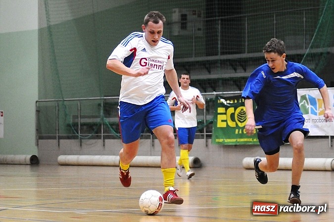 Zdjęcie w galerii na portalu naszraciborz.pl: HLPN: Cukiernia Gianni nie dała szans Bad Boysom wiadomości z regionu