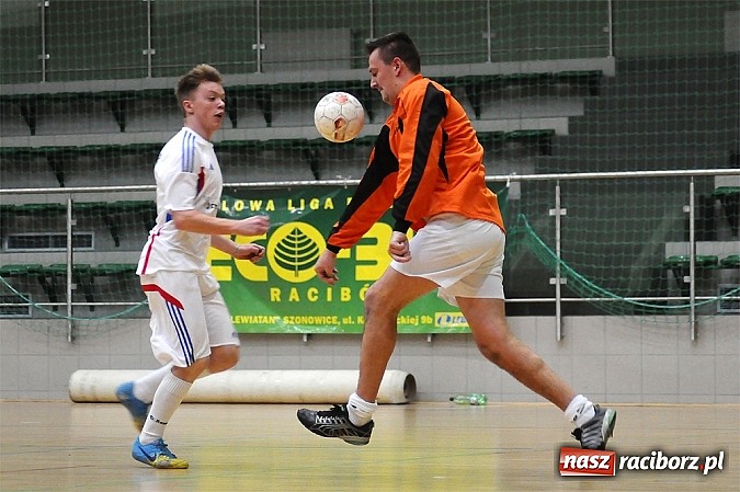 Zdjęcie w galerii na portalu naszraciborz.pl: HLPN: Cukiernia Gianni nie dała szans Bad Boysom wiadomości z regionu