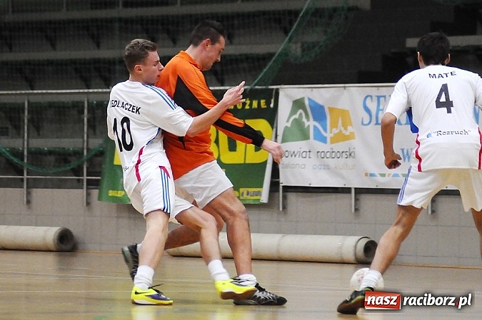 Zdjęcie w galerii na portalu naszraciborz.pl: HLPN: Cukiernia Gianni nie dała szans Bad Boysom wiadomości z regionu