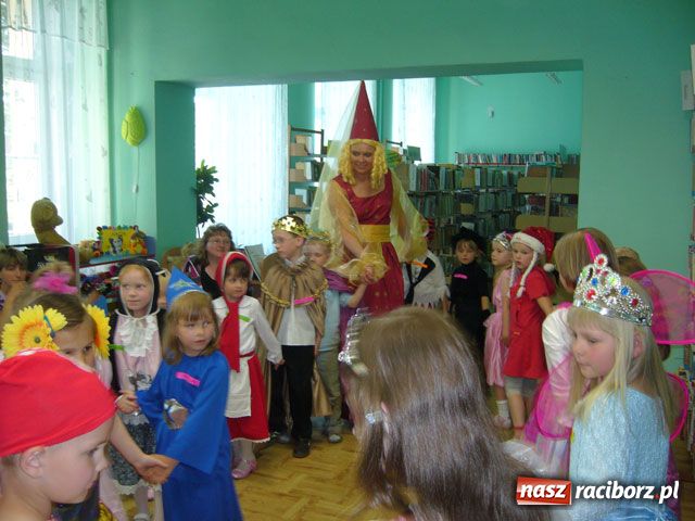 Zdjęcie w galerii na portalu naszraciborz.pl: Bajkowo i kolorowo wiadomości z regionu