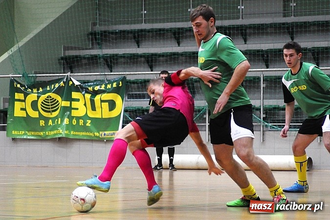 Zdjęcie w galerii na portalu naszraciborz.pl: Zabójcza druga połowa Pokryć Dachowych wiadomości z regionu