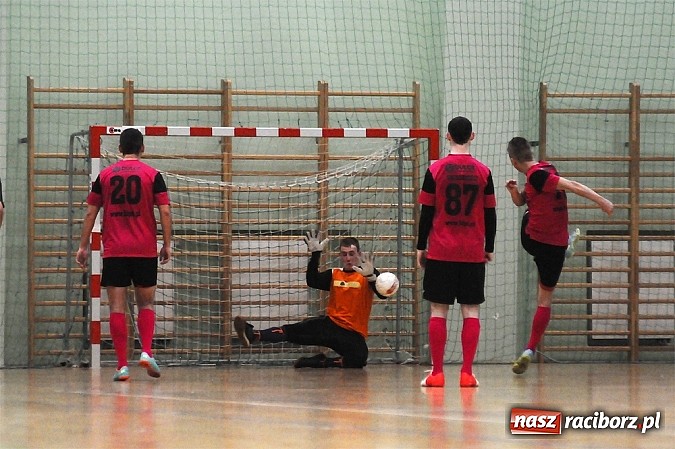 Zdjęcie w galerii na portalu naszraciborz.pl: Zabójcza druga połowa Pokryć Dachowych wiadomości z regionu