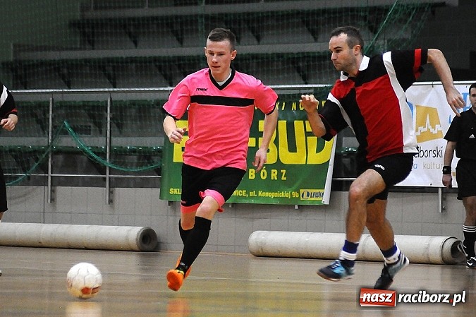 Zdjęcie w galerii na portalu naszraciborz.pl: Zabójcza druga połowa Pokryć Dachowych wiadomości z regionu