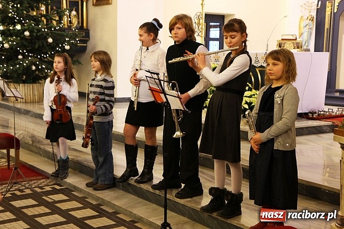 Zdjęcie w galerii na portalu naszraciborz.pl: Koncert noworoczny w kościele w Brzeziu wiadomości z regionu