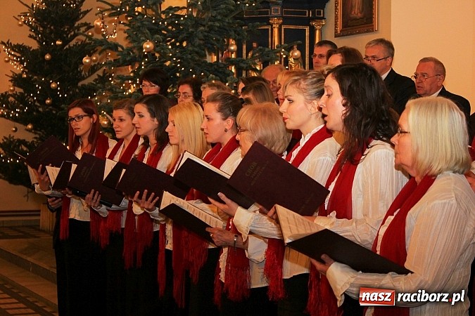 Zdjęcie w galerii na portalu naszraciborz.pl: Koncert noworoczny w kościele w Brzeziu wiadomości z regionu