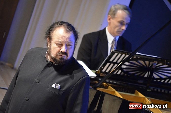 Zdjęcie w galerii na portalu naszraciborz.pl: Kałudi Kałudow z koncertem noworocznym w RCK wiadomości z regionu