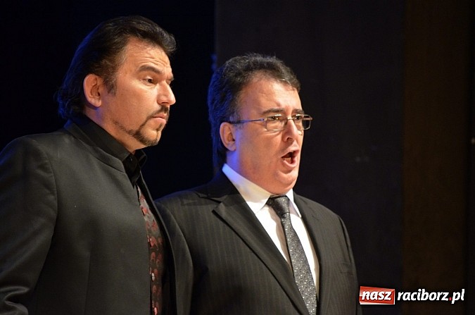 Zdjęcie w galerii na portalu naszraciborz.pl: Kałudi Kałudow z koncertem noworocznym w RCK wiadomości z regionu