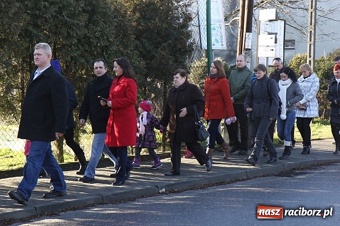 Zdjęcie w galerii na portalu naszraciborz.pl: Kobylski Orszak Trzech Króli wiadomości z regionu