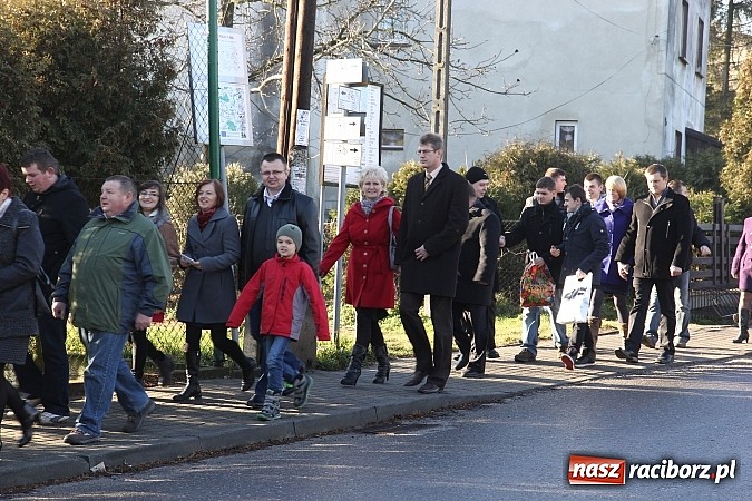 Zdjęcie w galerii na portalu naszraciborz.pl: Kobylski Orszak Trzech Króli wiadomości z regionu