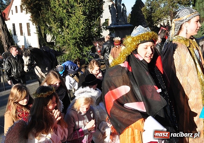 Zdjęcie w galerii na portalu naszraciborz.pl: Święto Trzech Króli w Brzeziu połączone z dziełem misyjnym dla Afryki wiadomości z regionu