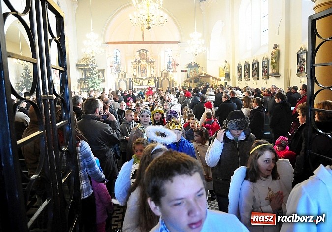 Zdjęcie w galerii na portalu naszraciborz.pl: Święto Trzech Króli w Brzeziu połączone z dziełem misyjnym dla Afryki wiadomości z regionu