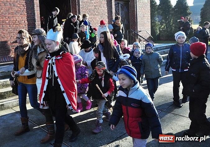 Zdjęcie w galerii na portalu naszraciborz.pl: Święto Trzech Króli w Brzeziu połączone z dziełem misyjnym dla Afryki wiadomości z regionu