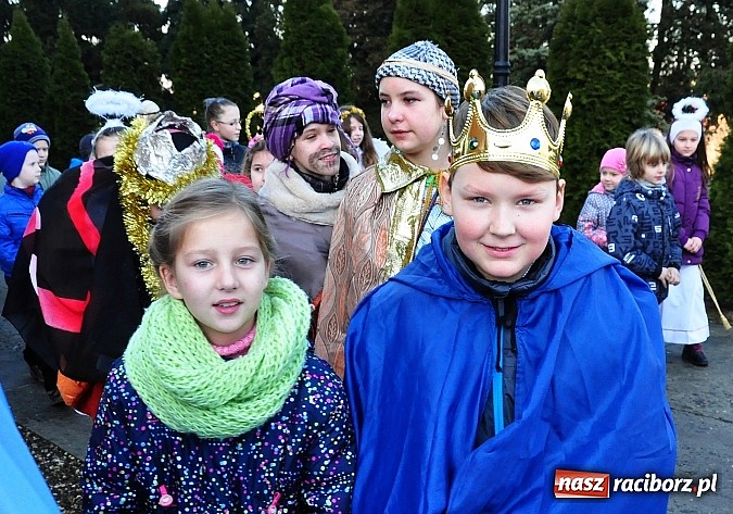 Zdjęcie w galerii na portalu naszraciborz.pl: Święto Trzech Króli w Brzeziu połączone z dziełem misyjnym dla Afryki wiadomości z regionu